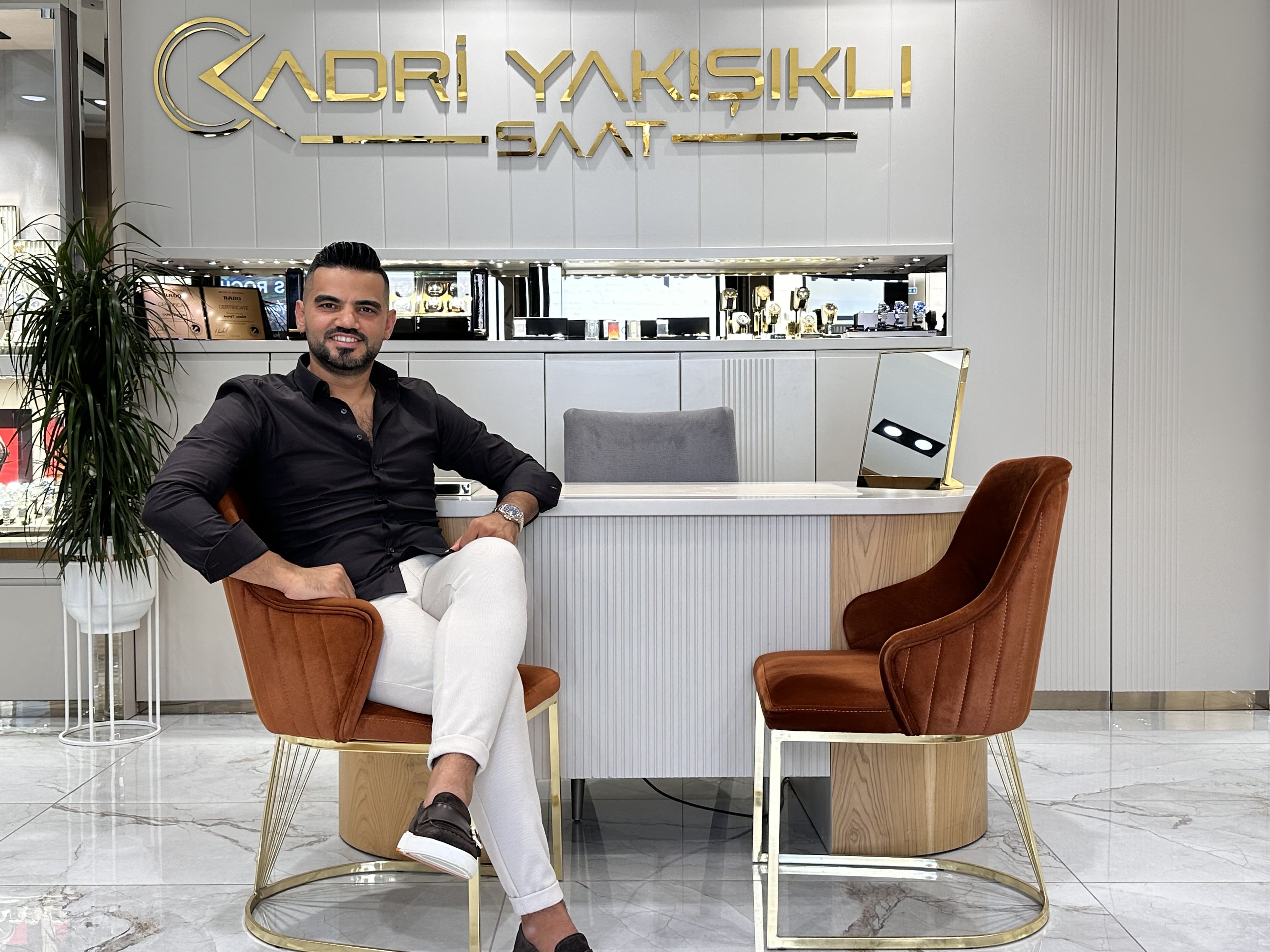 Dededen Gelen Miras: Saatçilik Tutkusuyla Bir Marka Yaratmak... Kadri Yakışıklı ile Saatçilik Üzerine